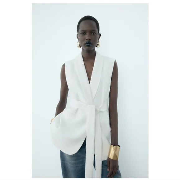 ❌️SOLD❌️TUXEDO COLLAR VEST ZW COLLECTION SIZE S - Picture 5 of 14